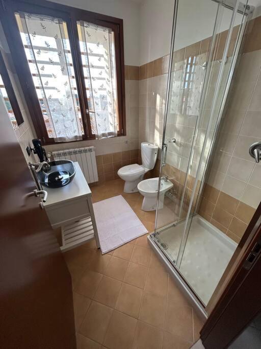 Апартаменти Apt Genny - Сомма-Ломбардо Екстер'єр фото